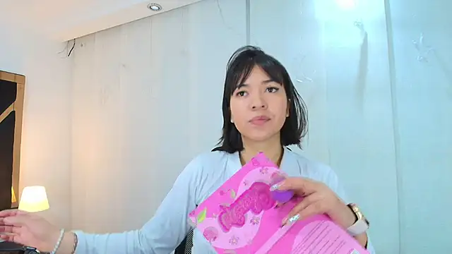 lina bedoya  online show from September 2025 11:36:02 AM