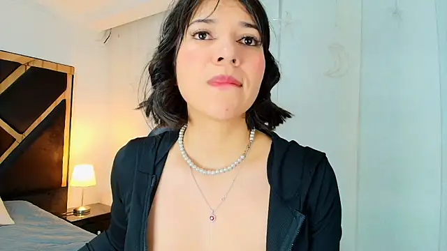 lina bedoya  online show from June 2026 11:44:02 AM
