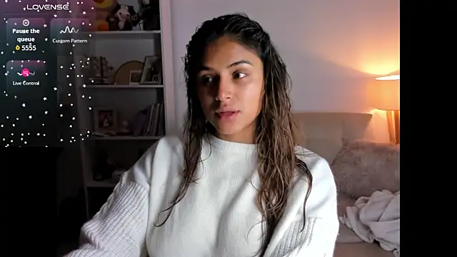 SaraParisi online show from October 2025 10:43:02 PM