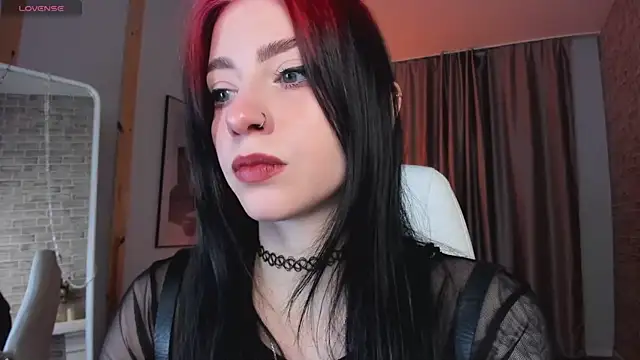 arielabradberry online show from December 2024 02:33:01 PM