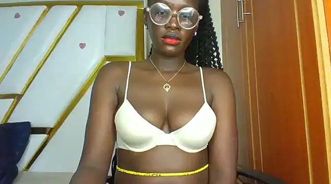 Snapshot of cutesmiling chatting on January 2025 12:11:02 PM cutesmiling online show from January 2025 12:11:02 PM