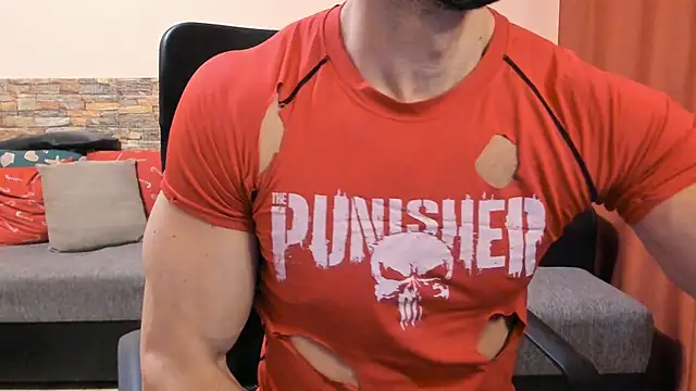 Snapshot of HotHunkTrainer chatting on February 2026 08:56:01 AM HotHunkTrainer online show from February 2026 08:56:01 AM