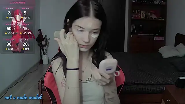 Snapshot of Miya_Dream_UKR chatting on November 2025 10:32:01 AM Miya Dream UKR online show from November 2025 10:32:01 AM