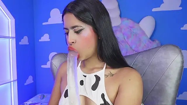 miss romyna online show from December 2025 11:06:02 AM