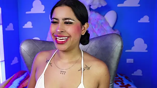 miss romyna online show from May 2026 11:17:02 AM