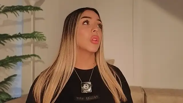 Snapshot of Addison_baker chatting on October 2025 09:02:01 PM Addison baker online show from October 2025 09:02:01 PM