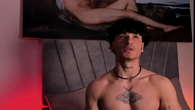 Thomas Fit1 online show from December 2025 04:54:01 AM