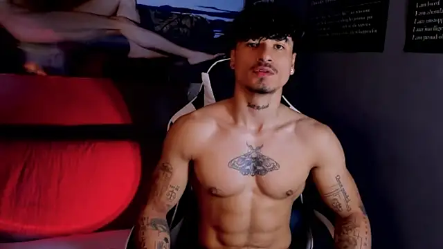 Snapshot of Thomas_Fit1 chatting on April 2026 06:54:02 PM Thomas Fit1 online show from April 2026 06:54:02 PM