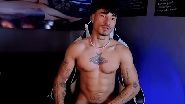 Snapshot of Thomas_Fit1 chatting on April 2026 03:16:02 PM Thomas Fit1 online show from April 2026 03:16:02 PM