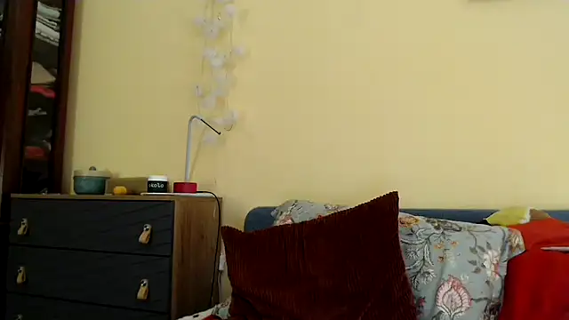 Snapshot of Scarlettford chatting on January 2025 03:44:01 PM Scarlettford online show from January 2025 03:44:01 PM
