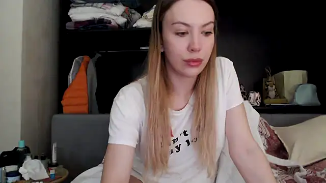 Snapshot of Scarlettford chatting on September 2025 01:25:02 PM Scarlettford online show from September 2025 01:25:02 PM