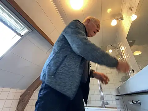 martxxxxx online show from March 2025 10:11:01 AM