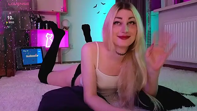 Snapshot of Inchcaser_ chatting on October 2025 07:19:02 PM Inchcaser online show from October 2025 07:19:02 PM