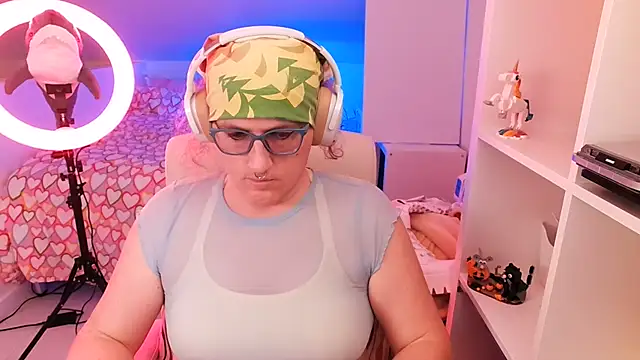 TransCayenne online show from November 2025 06:41:02 PM