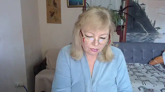 EvelynLoveShy online show from February 2026 02:15:02 PM