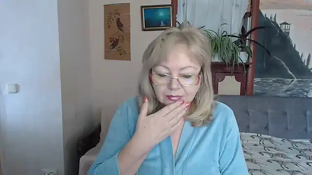 EvelynLoveShy online show from February 2026 07:40:01 AM