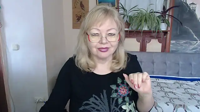 EvelynLoveShy online show from February 2026 11:59:01 AM