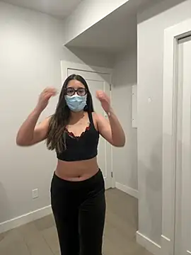 jAsMinE678 online show from April 2026 04:59:01 AM