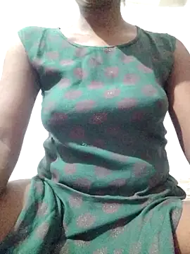 rituporna2004 online show from September 2025 05:29:02 PM