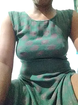 rituporna2004 online show from November 2025 01:55:02 PM