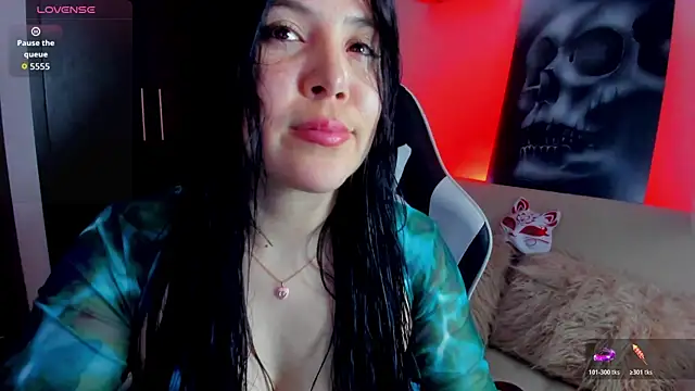AilynRed online show from August 2026 03:49:02 AM