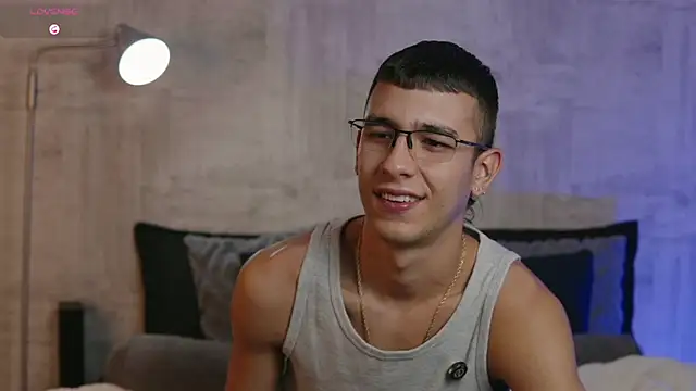 SymonPrince online show from February 2026 01:43:02 AM