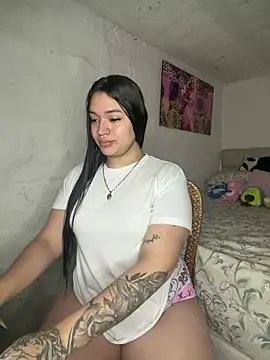 GemaGranadoss online show from April 2026 08:37:01 PM