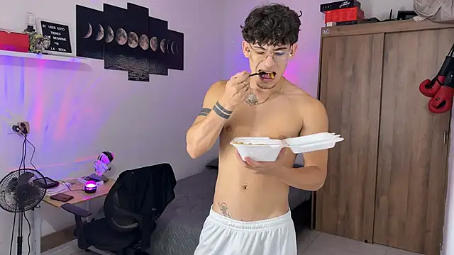 Snapshot of Kisan_Smith chatting on October 2025 05:22:01 AM Kisan Smith online show from October 2025 05:22:01 AM