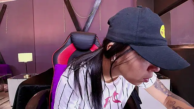 Snapshot of Juliet_Nasty chatting on March 2025 12:44:02 PM Juliet Nasty online show from March 2025 12:44:02 PM