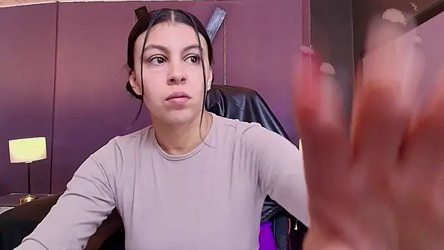 Snapshot of Juliet_Nasty chatting on March 2025 12:02:02 PM Juliet Nasty online show from March 2025 12:02:02 PM