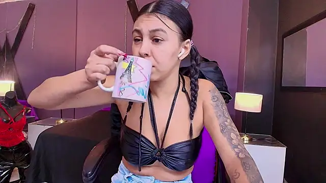 Snapshot of Juliet_Nasty chatting on March 2025 11:56:01 AM Juliet Nasty online show from March 2025 11:56:01 AM