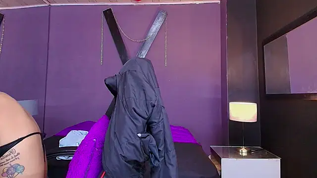 Snapshot of Juliet_Nasty chatting on March 2025 06:23:01 PM Juliet Nasty online show from March 2025 06:23:01 PM