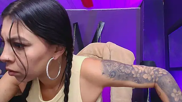 Snapshot of Juliet_Nasty chatting on September 2025 12:42:02 PM Juliet Nasty online show from September 2025 12:42:02 PM