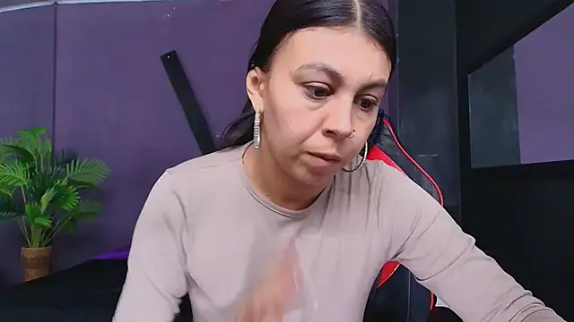 Snapshot of Juliet_Nasty chatting on October 2025 12:15:01 PM Juliet Nasty online show from October 2025 12:15:01 PM