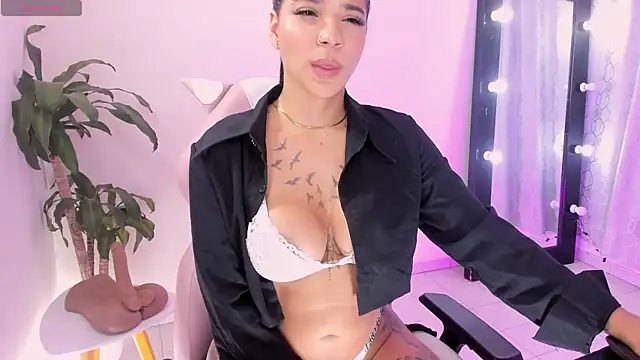 EmmaRusellx online show from May 2026 12:38:02 AM