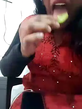Snapshot of IslamicPimento chatting on December 2024 09:33:02 AM IslamicPimento online show from December 2024 09:33:02 AM