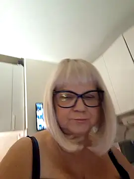 Snapshot of NaturalTits2806 chatting on September 2025 01:33:02 AM NaturalTits2806 online show from September 2025 01:33:02 AM