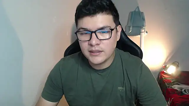 Snapshot of Plug_Control chatting on February 2026 08:38:01 PM Plug Control online show from February 2026 08:38:01 PM