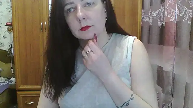 Snapshot of SophieNightAh chatting on February 2025 01:19:01 PM SophieNightAh online show from February 2025 01:19:01 PM
