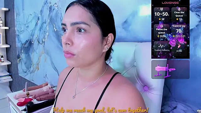 Snapshot of evelinn_belen chatting on July 2026 12:44:02 PM evelinn belen online show from July 2026 12:44:02 PM