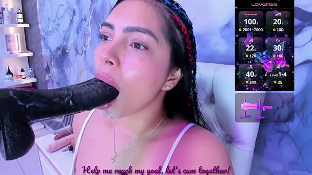 Snapshot of evelinn_belen chatting on July 2026 12:11:01 PM evelinn belen online show from July 2026 12:11:01 PM