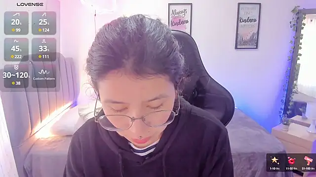Snapshot of Amy_joones chatting on January 2025 01:24:02 PM Amy joones online show from January 2025 01:24:02 PM