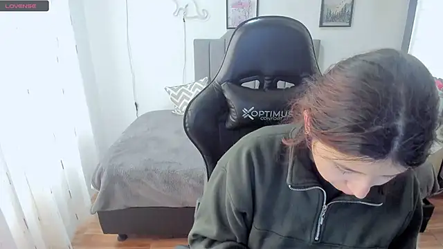 Snapshot of Amy_joones chatting on October 2025 12:22:02 PM Amy joones online show from October 2025 12:22:02 PM