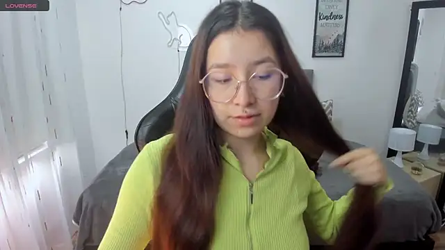 Snapshot of Amy_joones chatting on October 2025 12:57:02 PM Amy joones online show from October 2025 12:57:02 PM