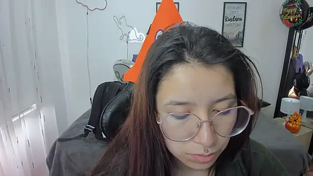 Snapshot of Amy_joones chatting on October 2025 12:42:02 PM Amy joones online show from October 2025 12:42:02 PM