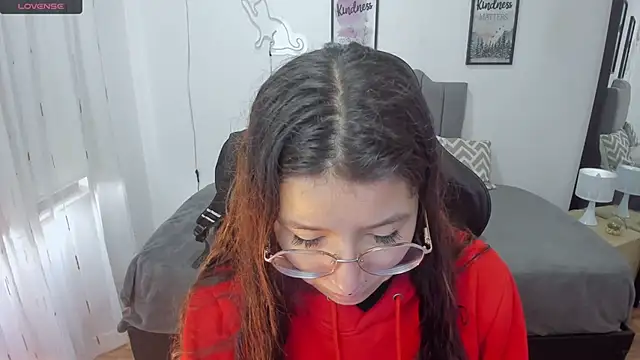 Snapshot of Amy_joones chatting on November 2025 01:54:02 PM Amy joones online show from November 2025 01:54:02 PM