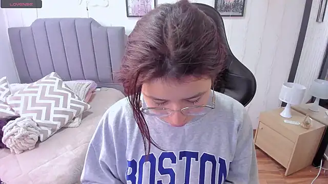 Amy joones online show from January 2026 12:22:02 PM