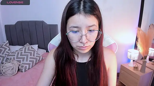 Amy joones online show from April 2026 11:37:01 AM