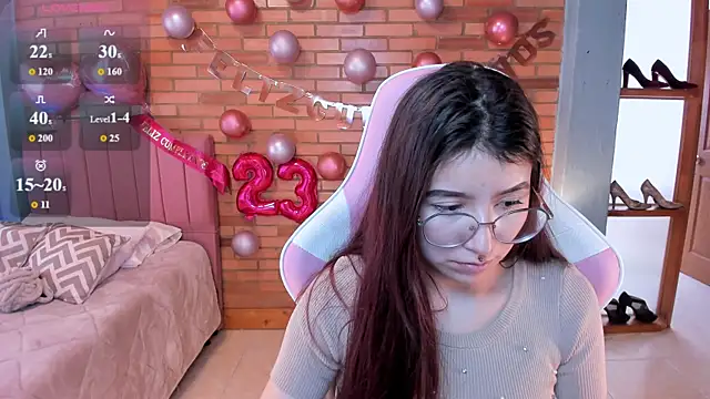 Amy joones online show from May 2026 02:45:01 PM