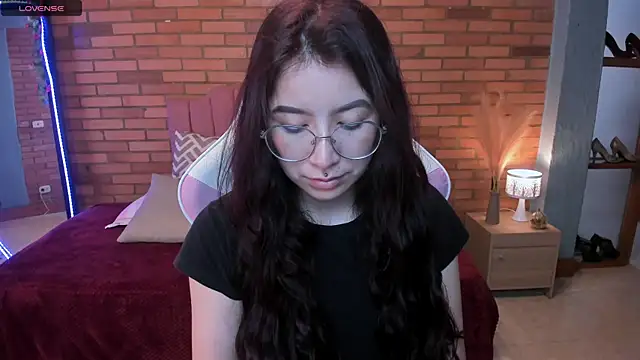 Amy joones online show from June 2026 11:42:02 AM